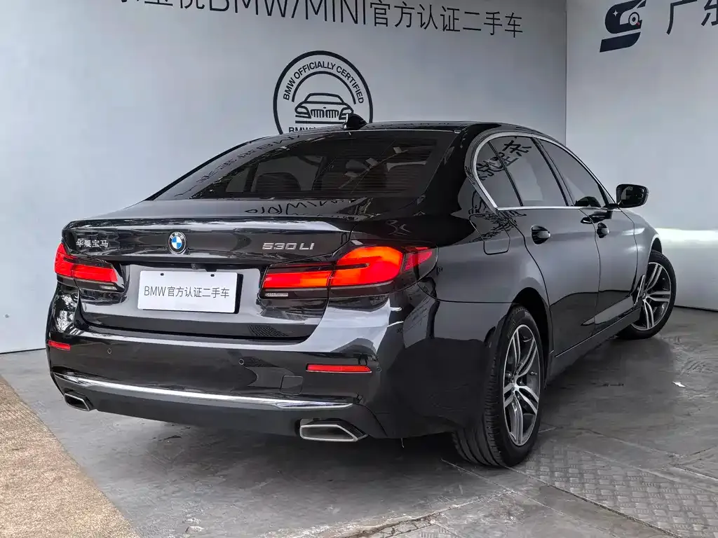 BMW 5 Series — фото 5