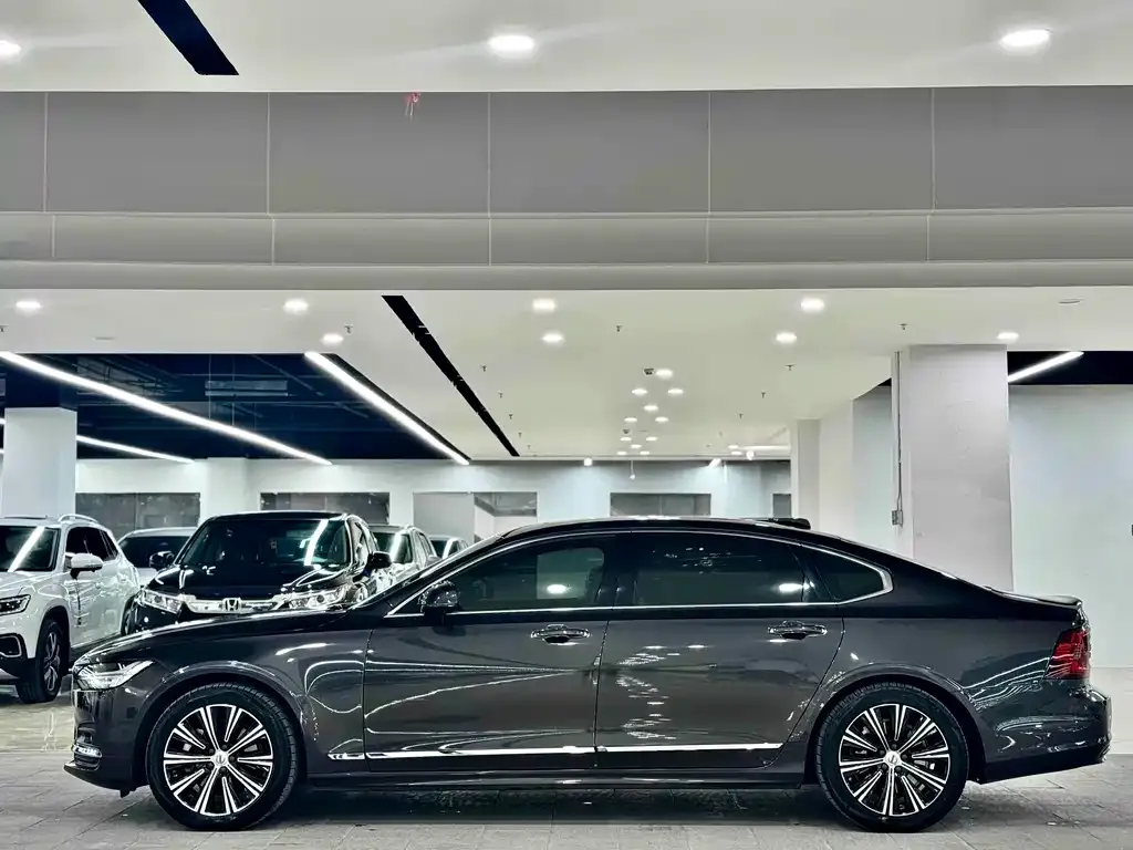 Volvo S90 2021 из CN, фото 2