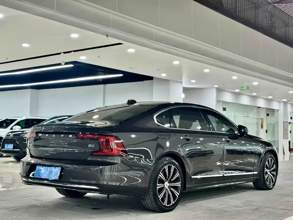 Volvo S90 2021 из CN, фото 3