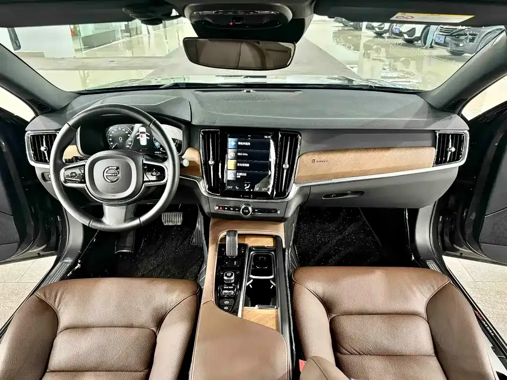 Volvo S90 2021 из CN, фото 8