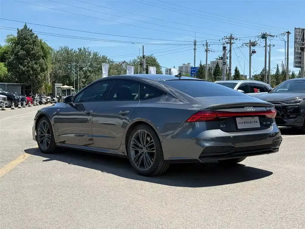 Audi A7 — фото 5
