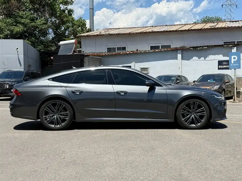 Audi A7 — фото 10