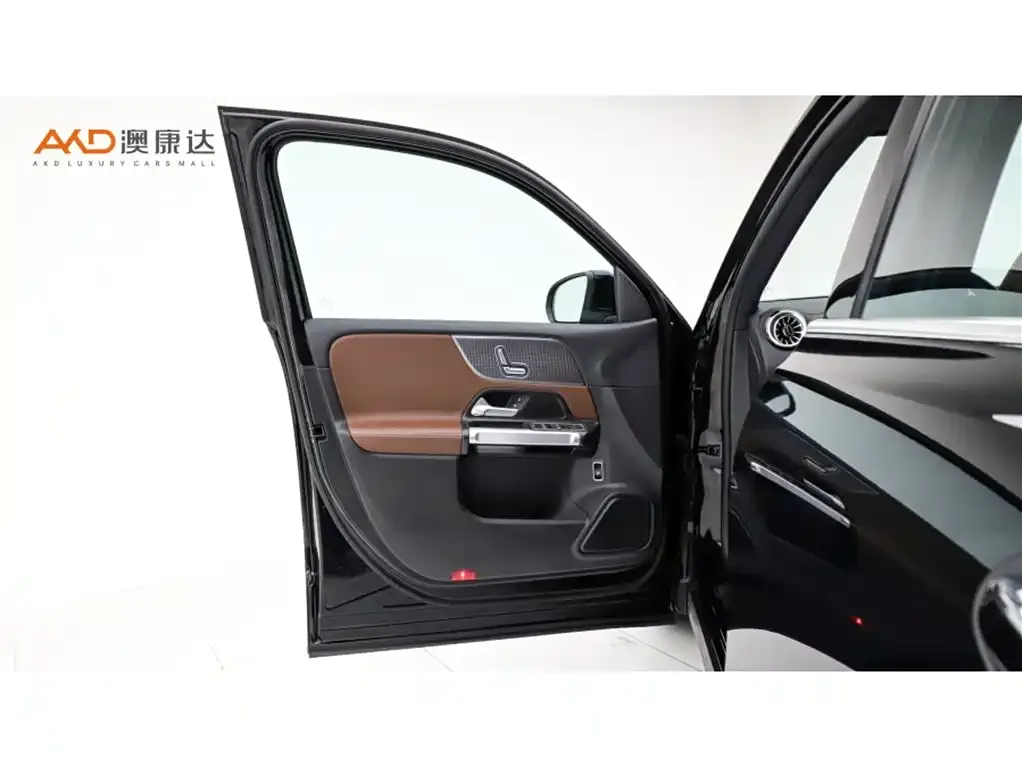 Mercedes-Benz GLB 2023 из CN, фото 3