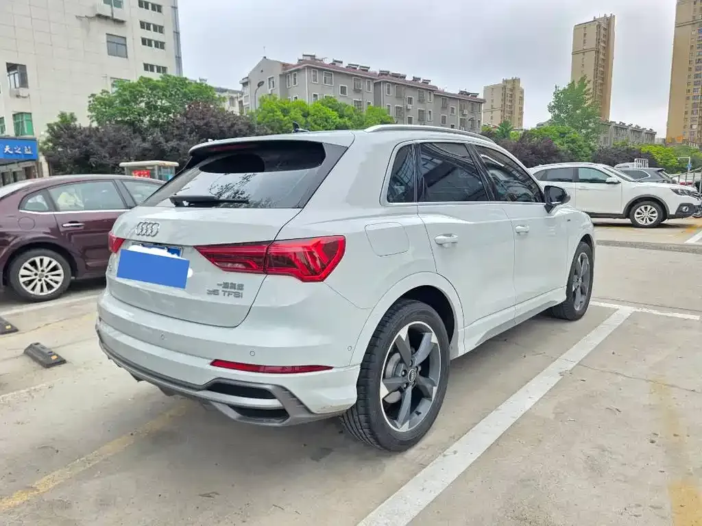 Audi Q3 — фото 7