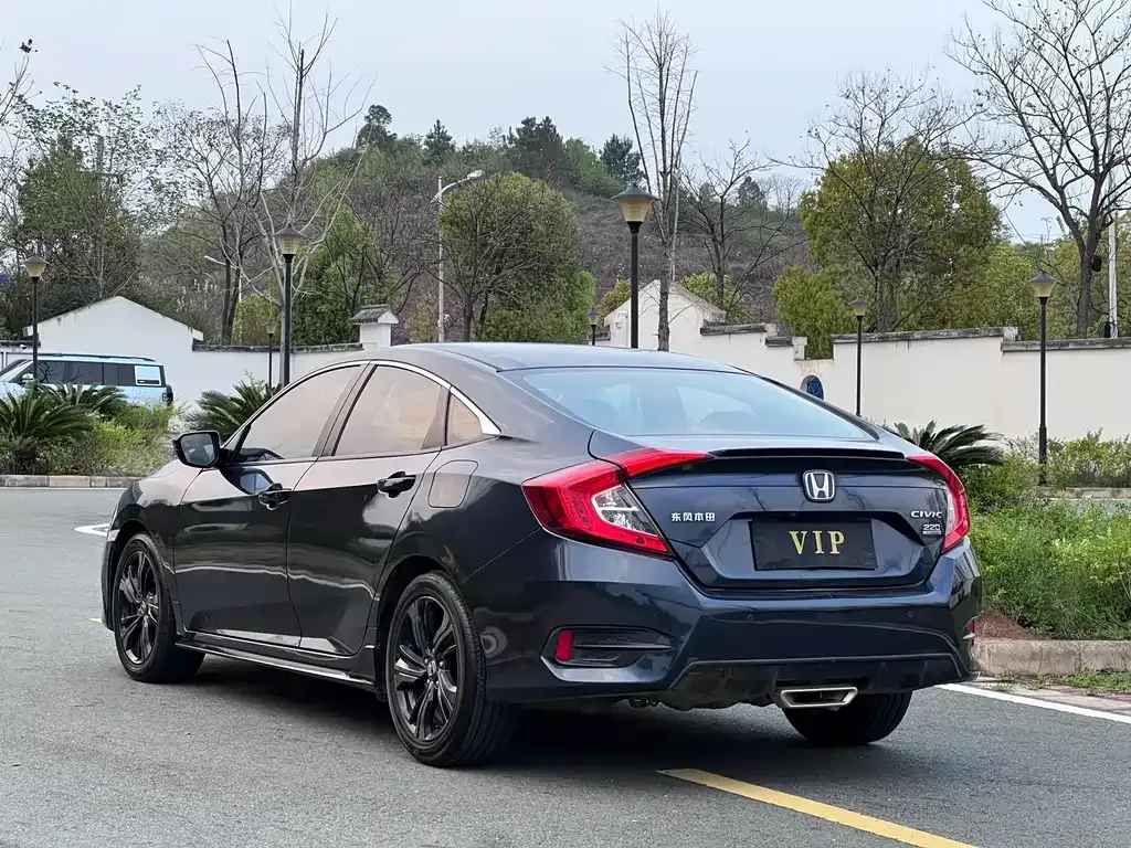 Honda Civic — фото 6