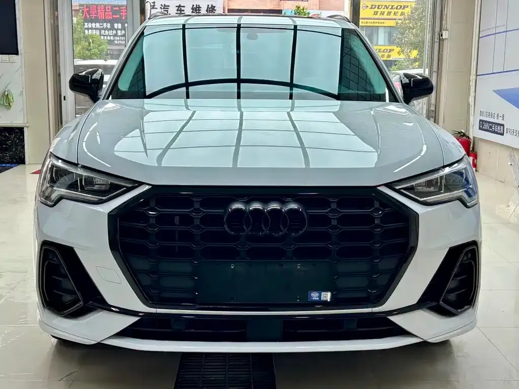 Audi Q3 — фото 10