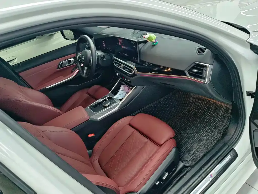 BMW 3 Series 2024 из CN, фото 6
