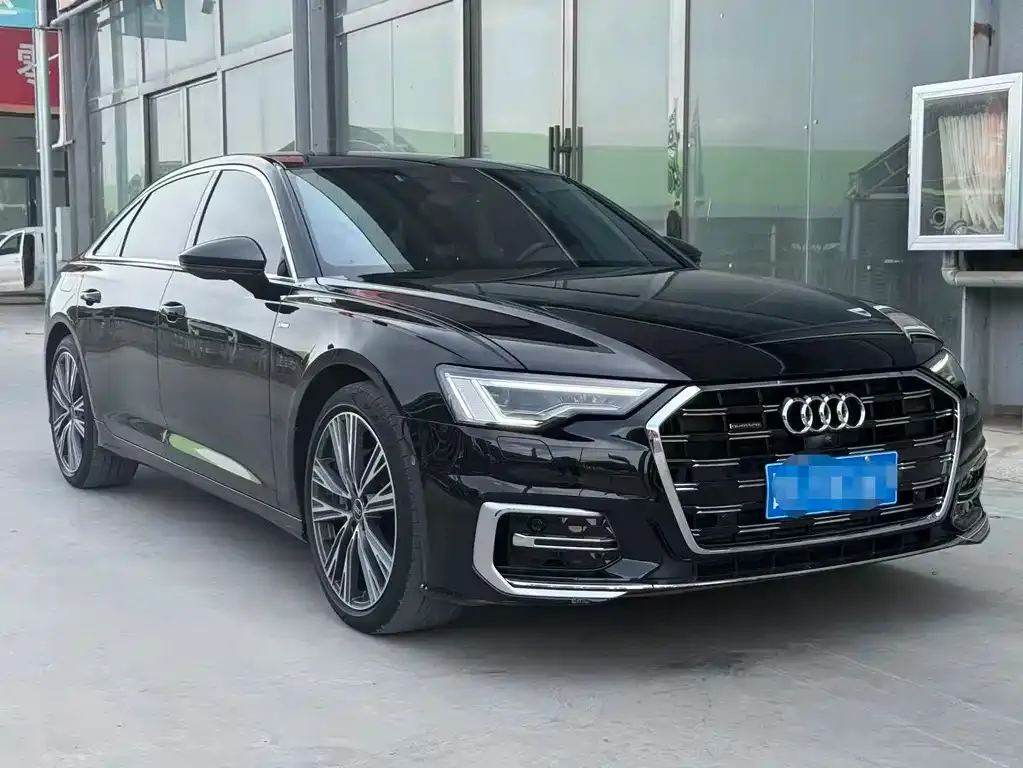 Audi A6L — фото 10