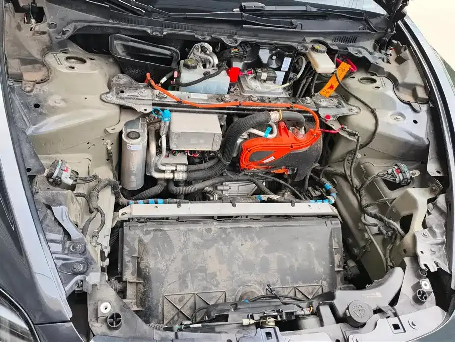 Tesla Model 3 — фото 10