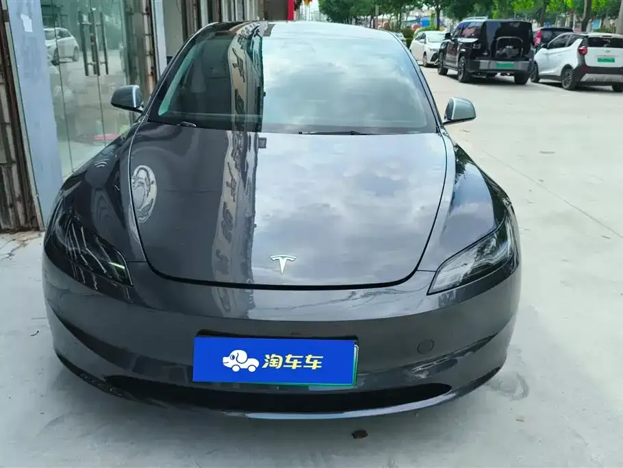 Tesla Model 3 — фото 5