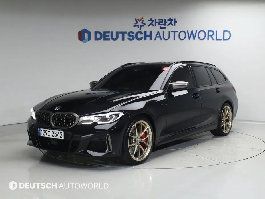 BMW 3-Series 2022 из KR, фото 2