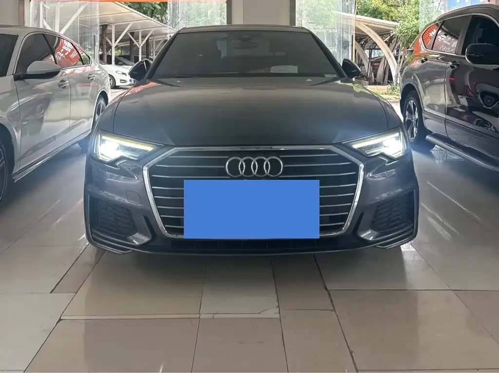 Audi A6L 2021 из CN, фото 6