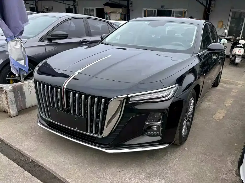 Hongqi H5 — фото 1