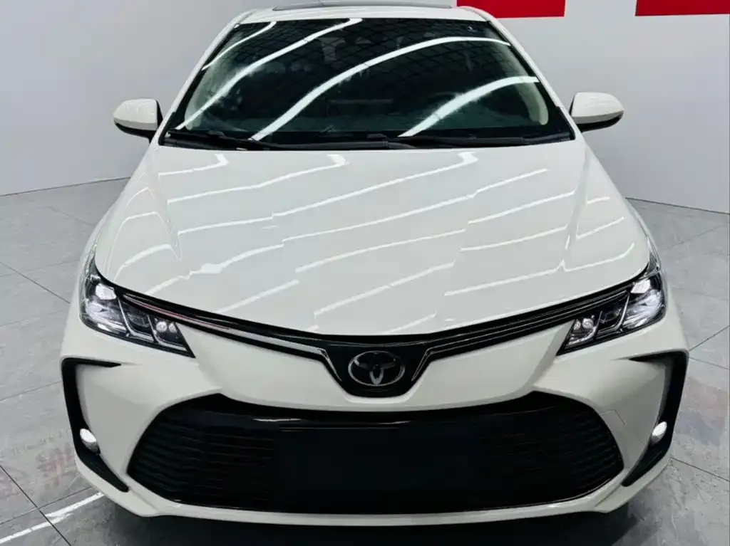 Toyota Corolla — фото 4
