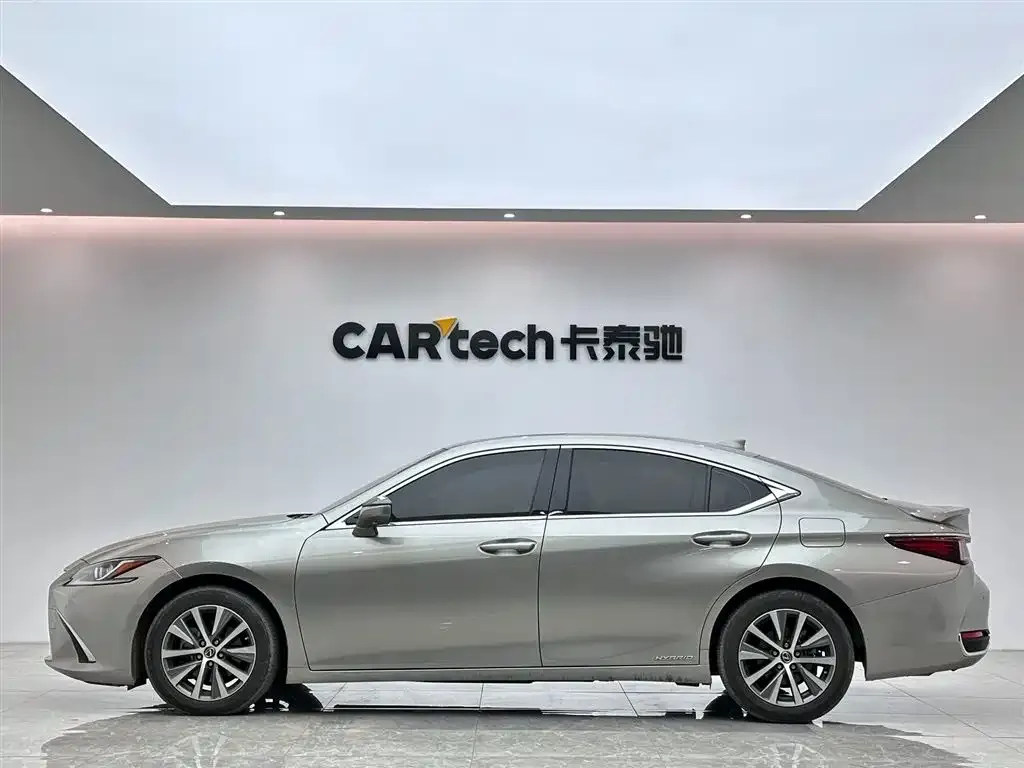 Lexus ES — фото 2