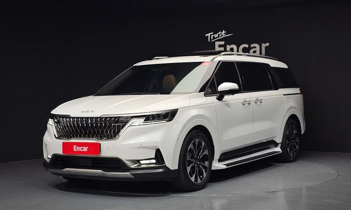Kia Carnival — фото 1