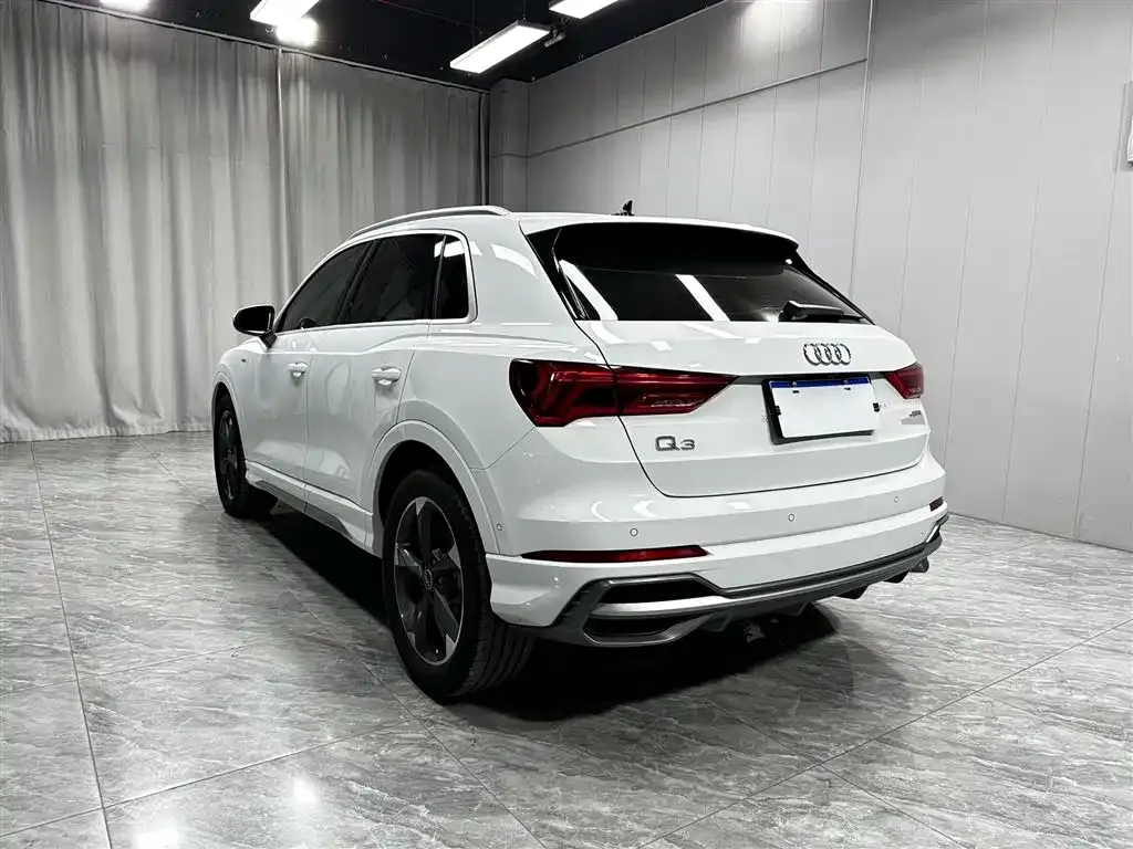 Audi Q3 — фото 3