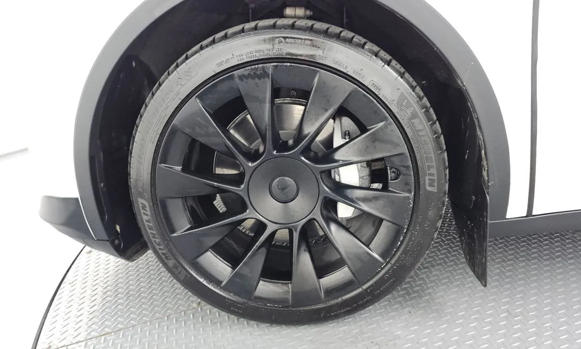 Tesla Model Y 2022 из KR, фото 7