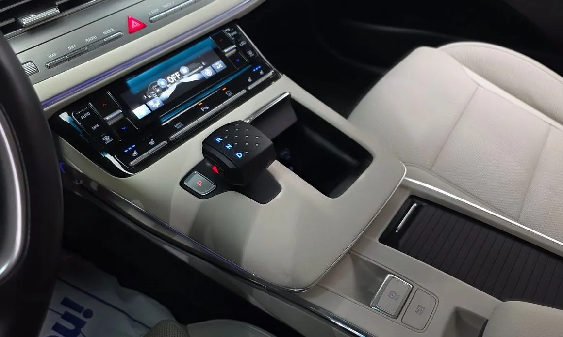 Hyundai Grandeur — фото 10