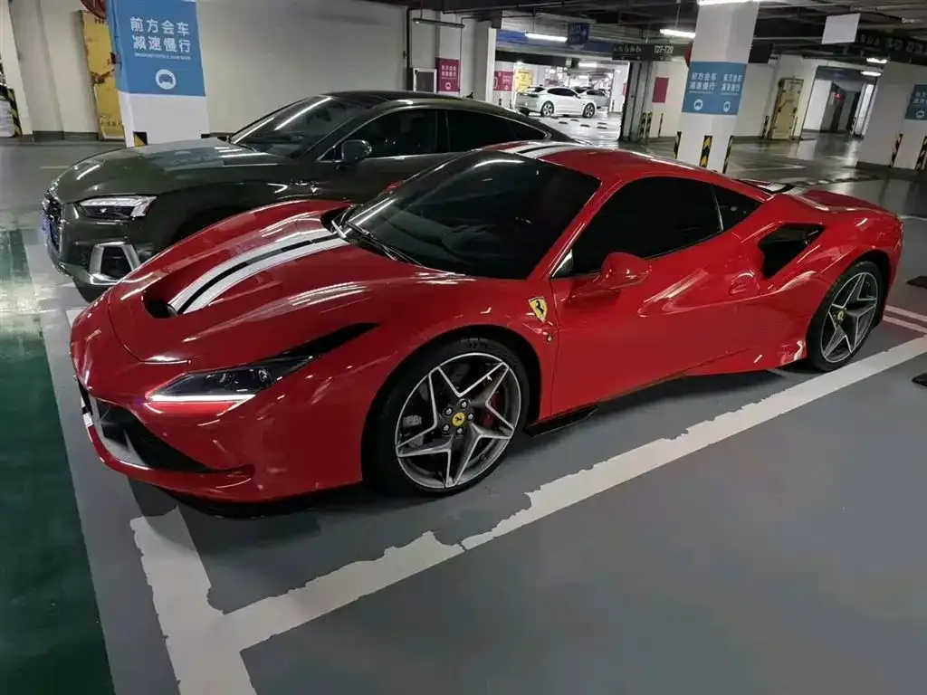 Ferrari F8