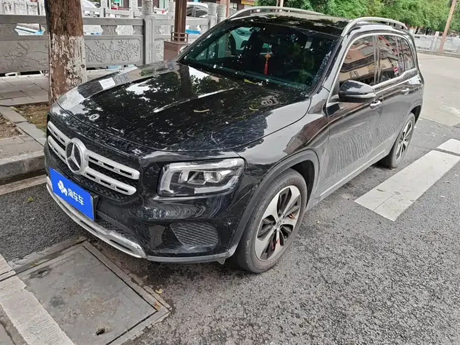 Mercedes-Benz GLB — фото 1