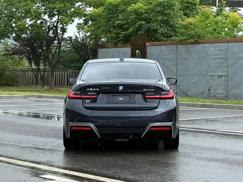 BMW i3 — фото 7