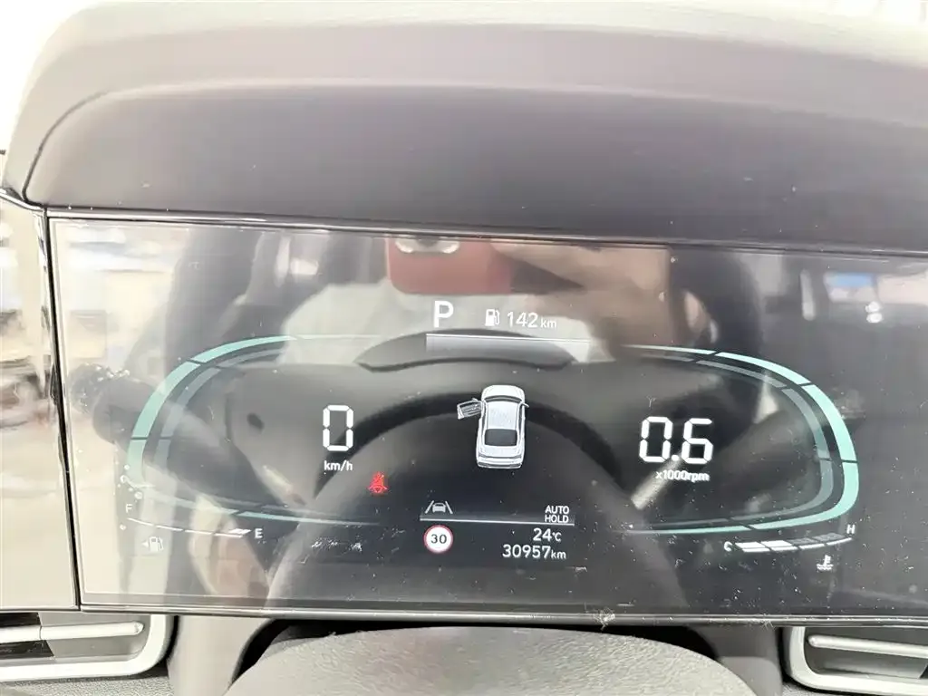 Hyundai Elantra 2024 из CN, фото 2