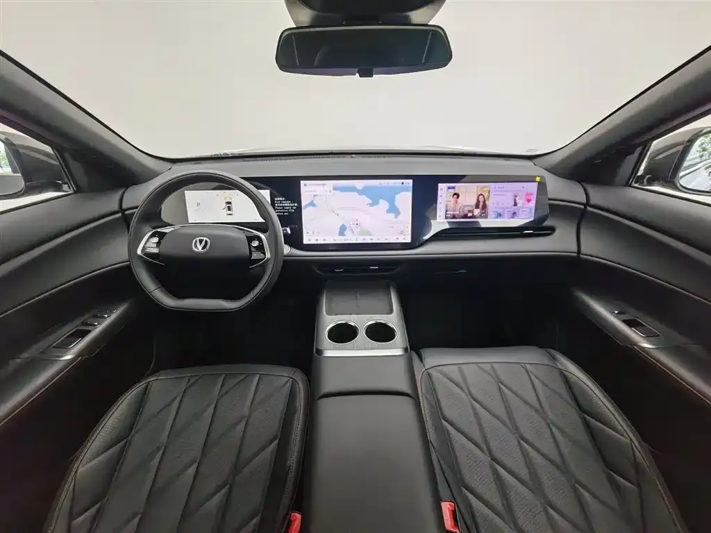 Changan CS75PLUS — фото 2