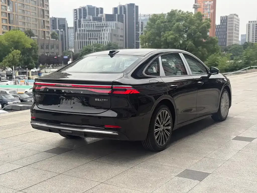 Geely 银河A7 EM — фото 10