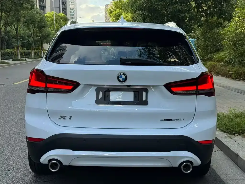 BMW X1 — фото 2