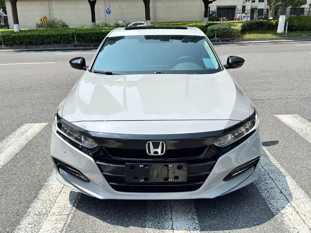 Honda Accord — фото 3