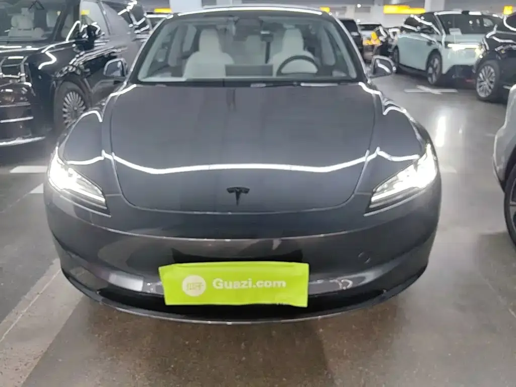 Tesla Model 3 — фото 4