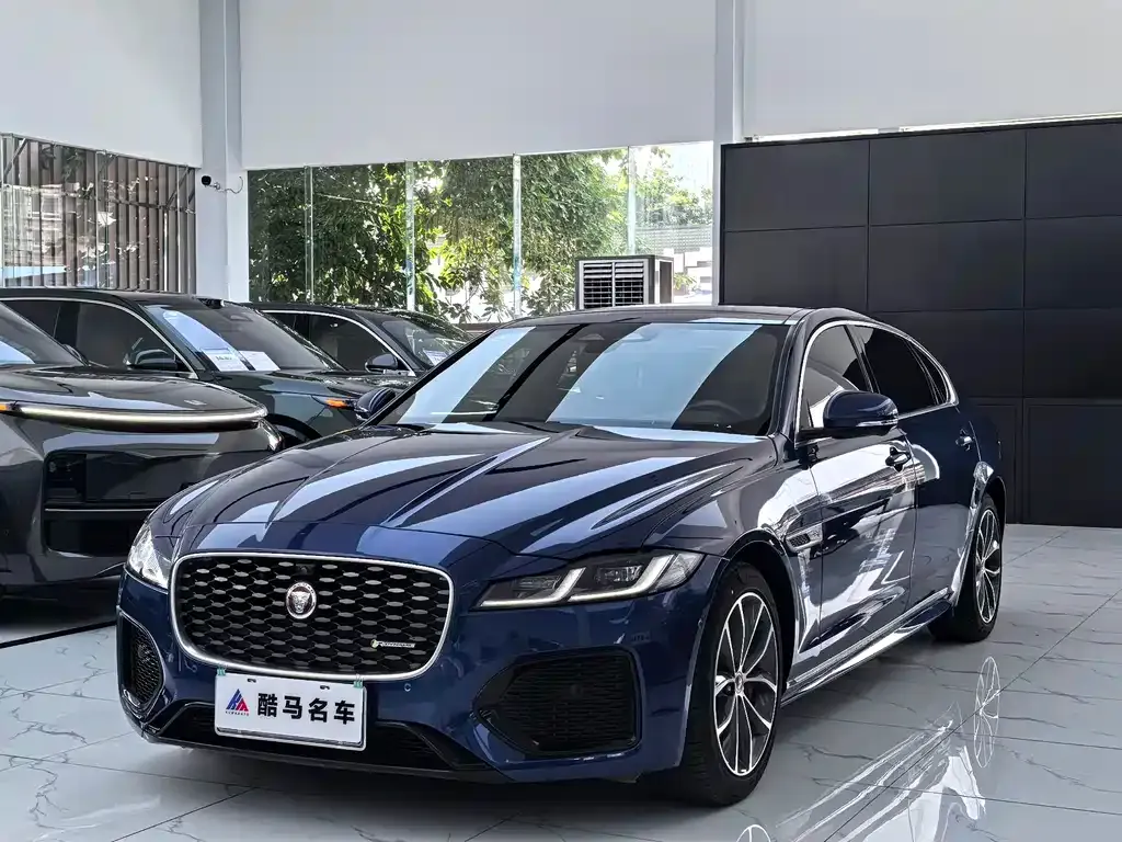 Jaguar XFL — фото 1