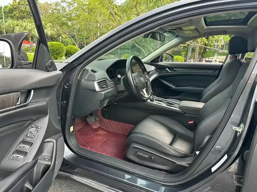 Honda Accord 2023 из CN, фото 10