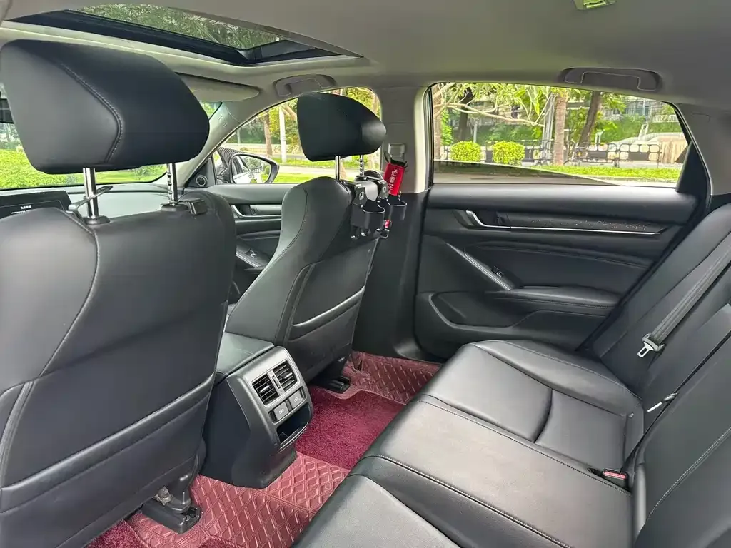 Honda Accord 2023 из CN, фото 2