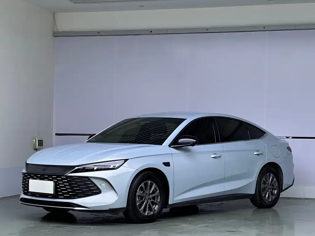 BYD Qin L — фото 1