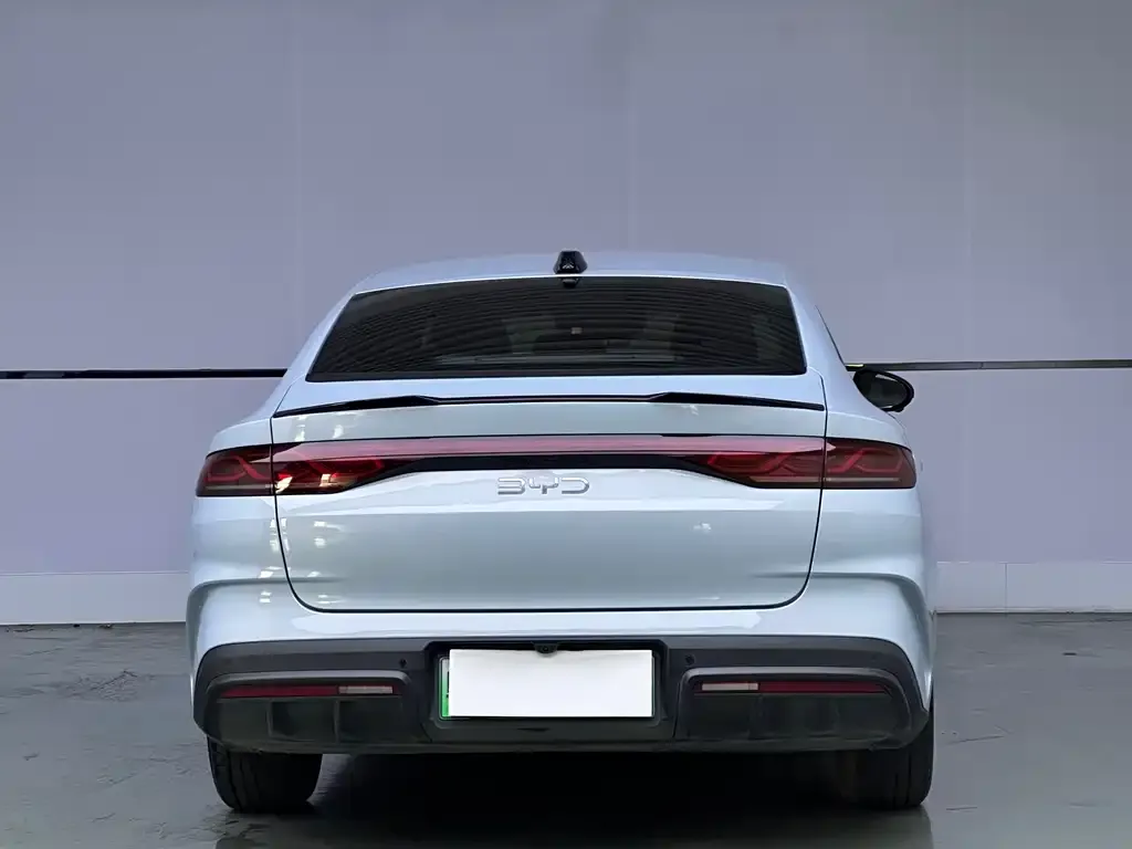 BYD Qin L — фото 7