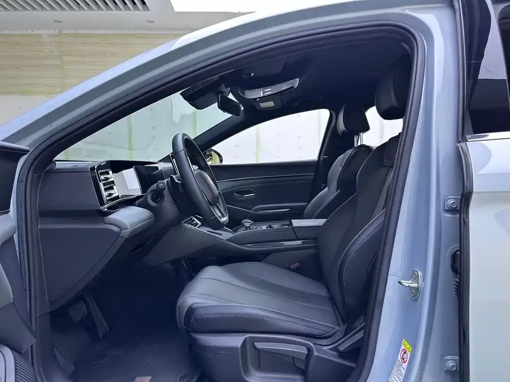 BYD Qin L — фото 10