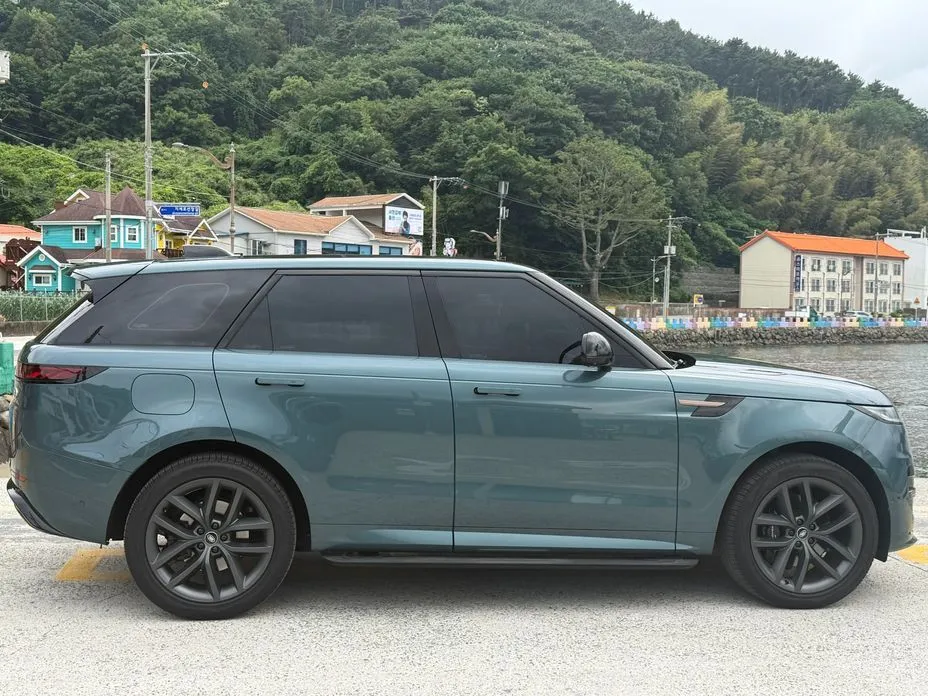 Land Rover Range Rover Sport 2023 из KR, фото 3