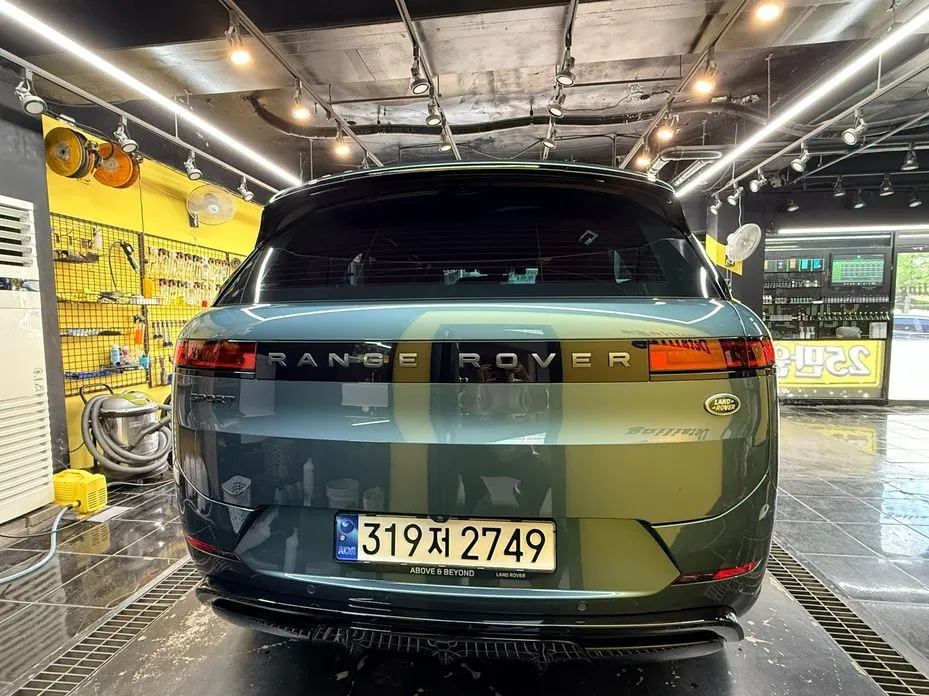 Land Rover Range Rover Sport 2023 из KR, фото 2