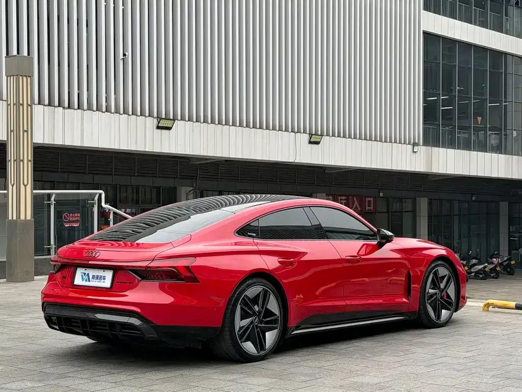 Audi RS e-tron GT 2024 из CN, фото 5