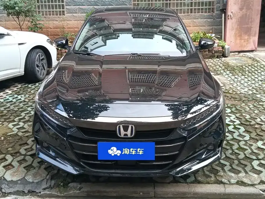 Honda Accord — фото 9