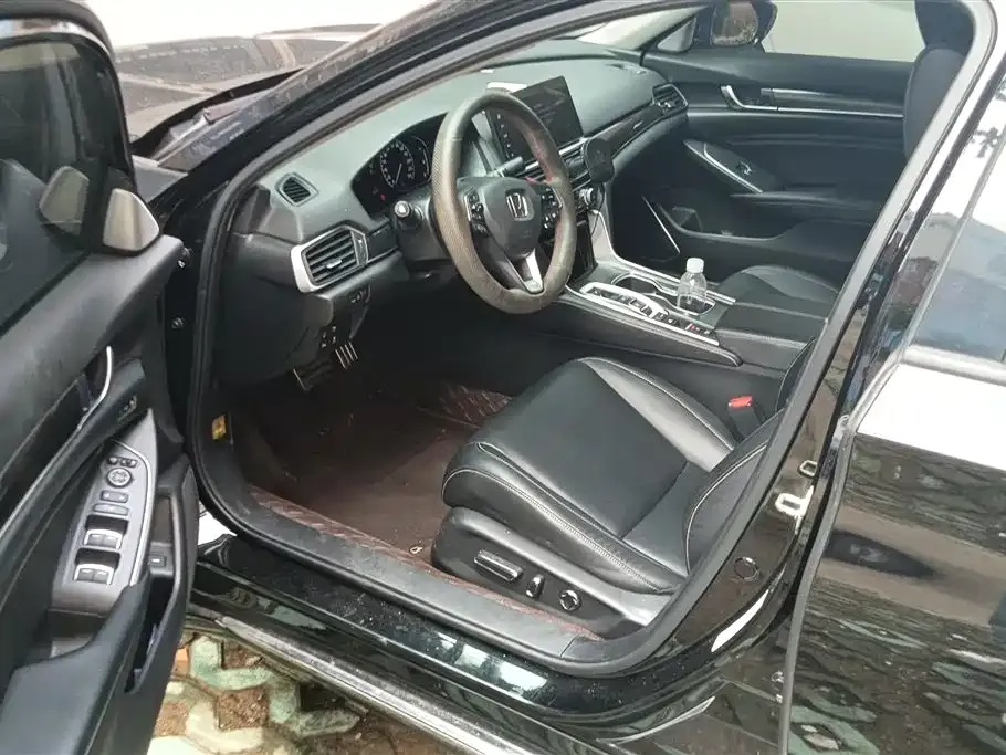 Honda Accord — фото 5