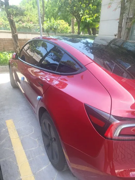 Tesla Model 3 — фото 3