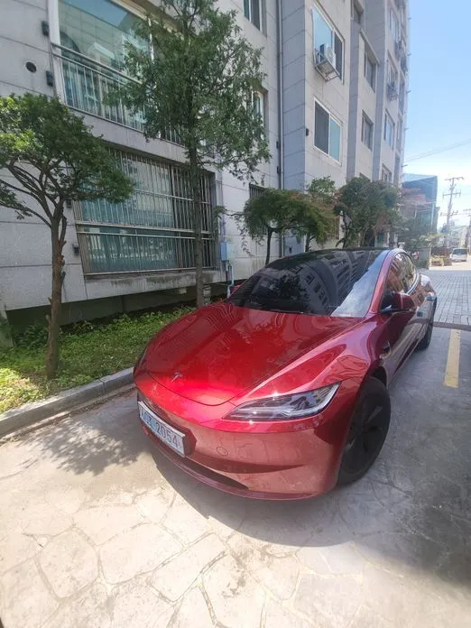 Tesla Model 3 — фото 2