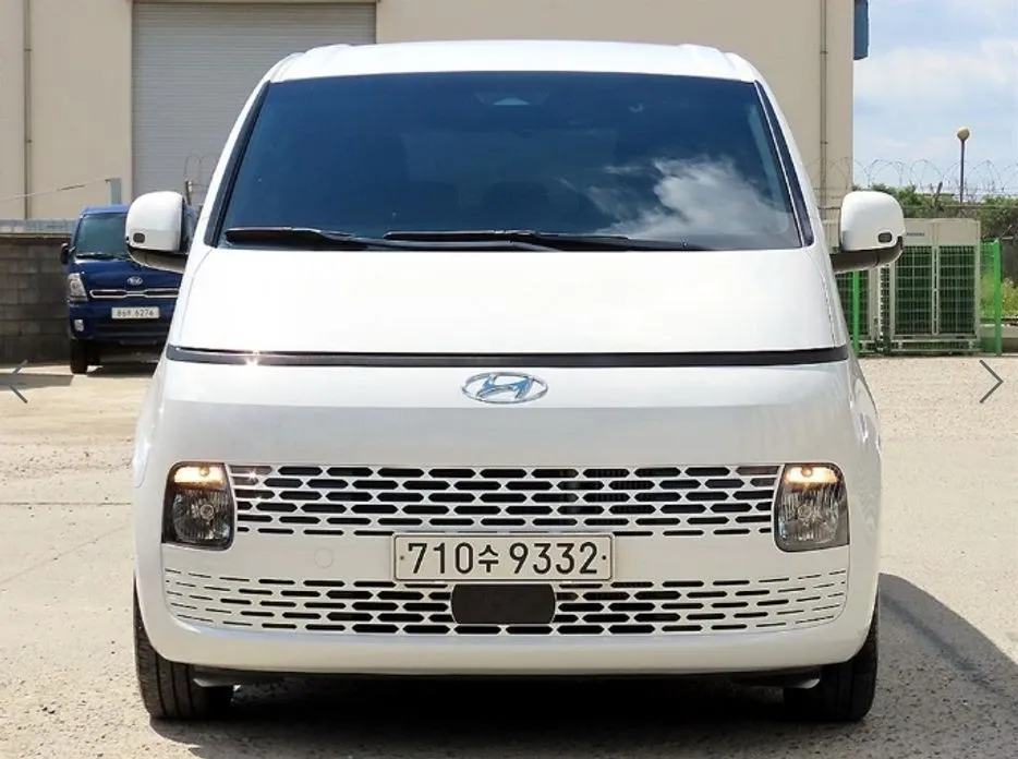 Hyundai Staria — фото 2