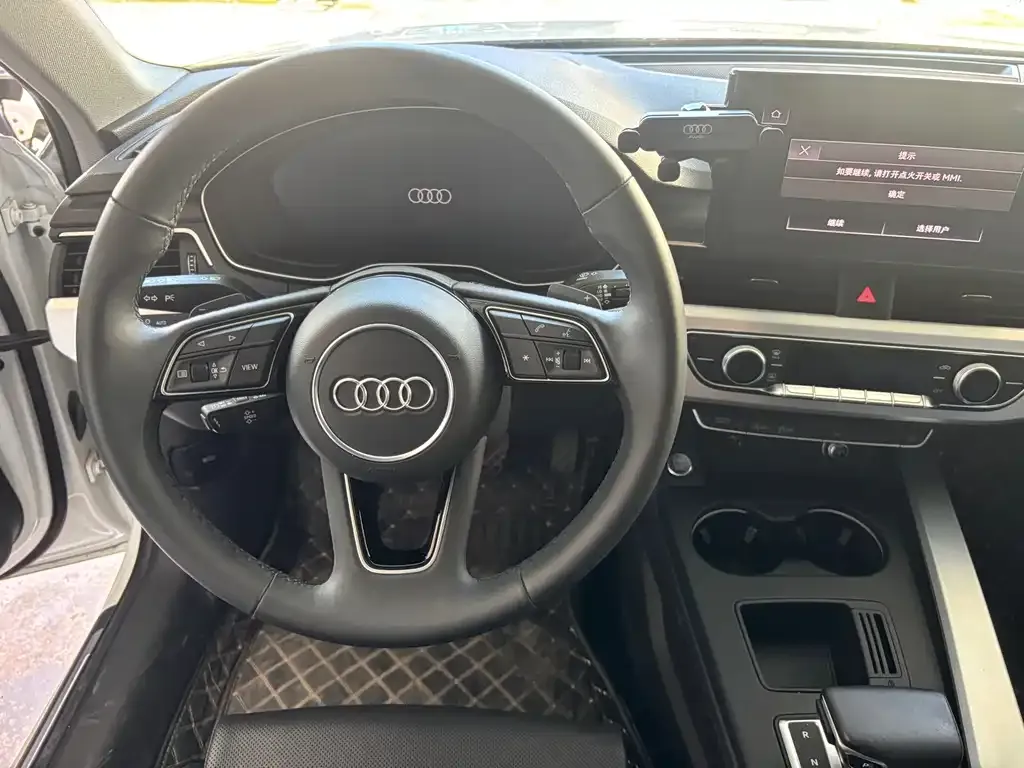 Audi A4L — фото 10