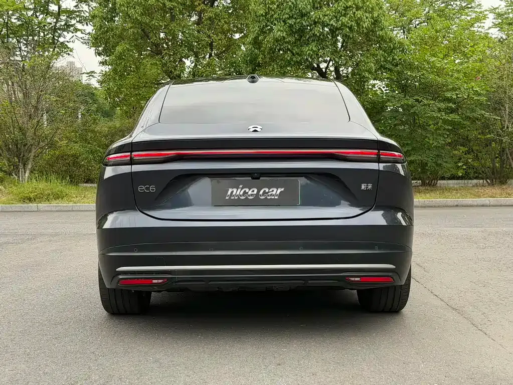 NIO EC6 — фото 10