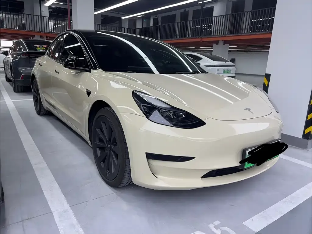 Tesla Model 3 — фото 3