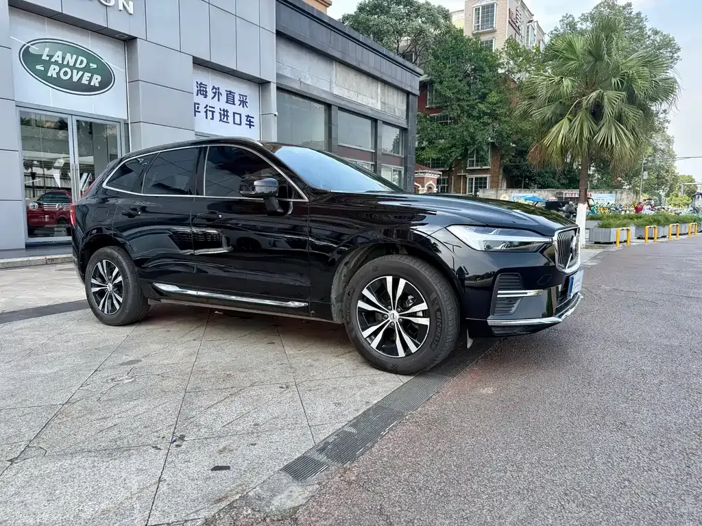 Volvo XC60 2023 из CN, фото 4